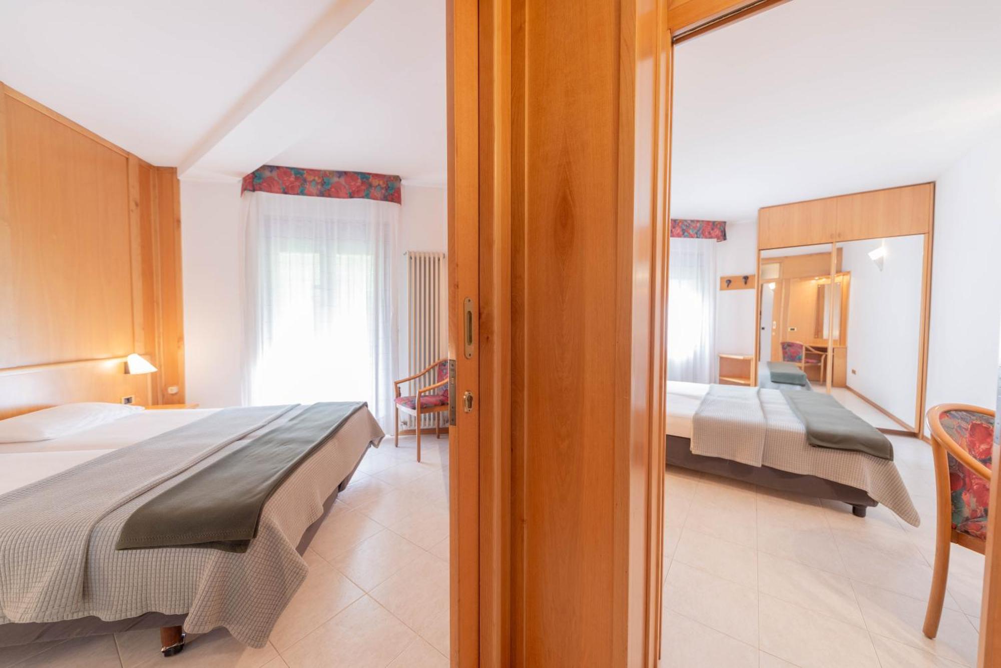 Comano Vacanze Appartamenti Comano Terme Exteriér fotografie