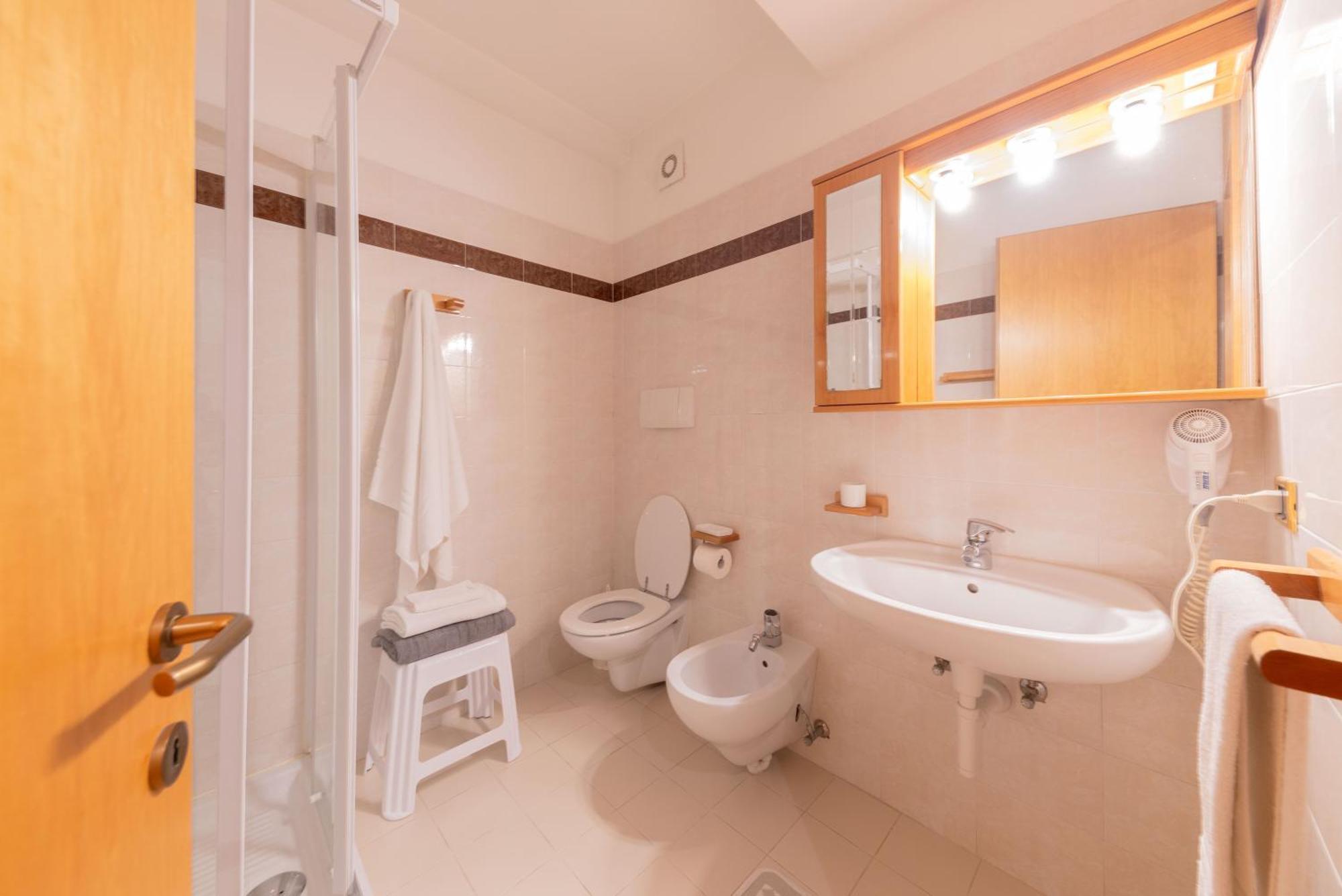 Comano Vacanze Appartamenti Comano Terme Exteriér fotografie