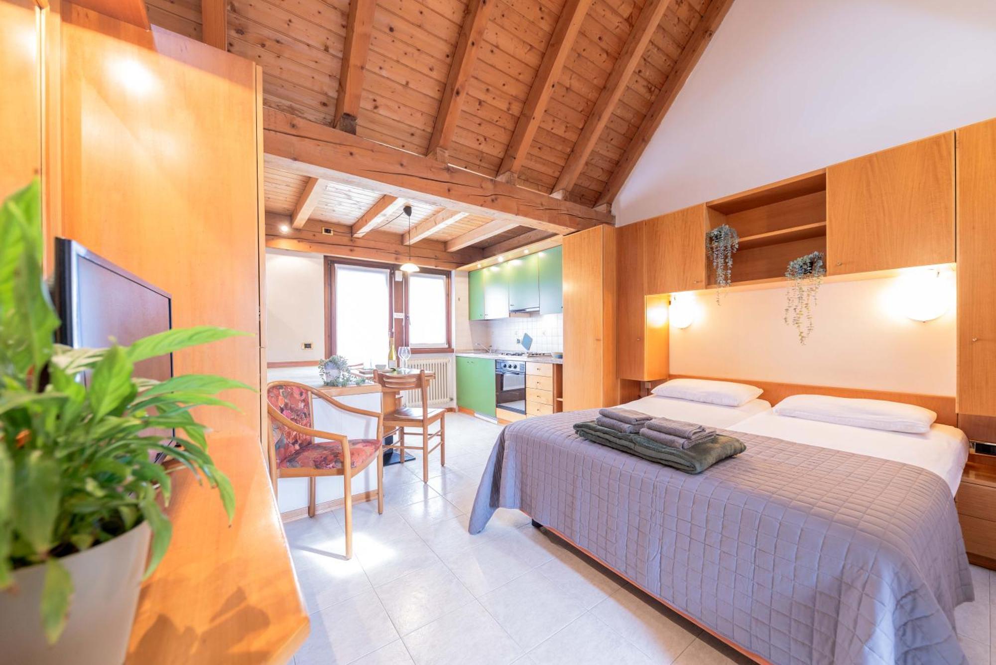 Comano Vacanze Appartamenti Comano Terme Exteriér fotografie